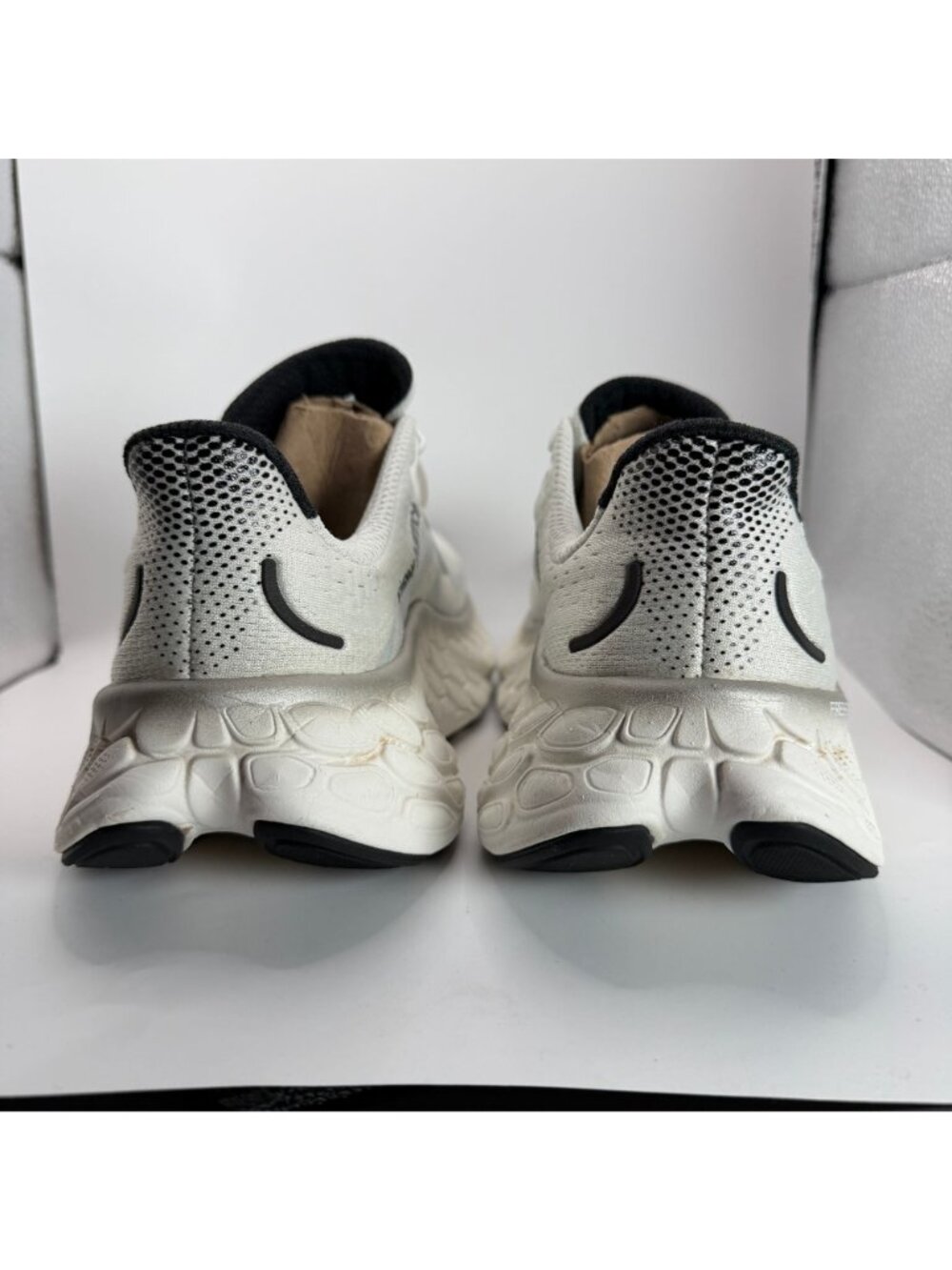 New Balance Fresh Foam X More v4 White Black Running Shoes Size 10 Mens Lightwei - Picture 5 of 9